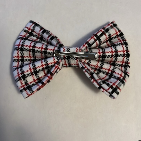 Red checkered bow - Picture 3 of 4